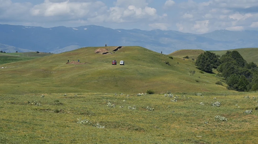 pasture hiding buried city